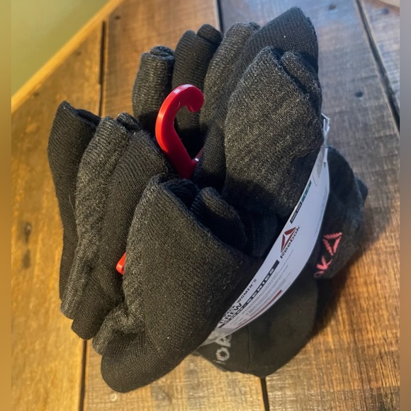 Reebok Women’s dark gray Crew Socks - Picture 2 of 7